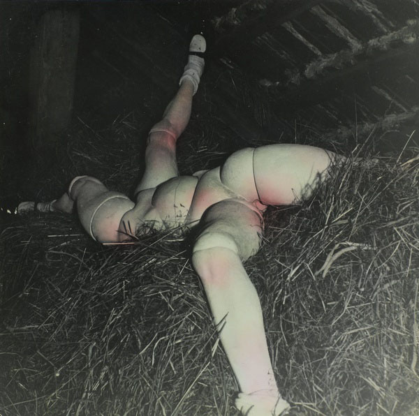 1. Photographie - La poupee de Hans Bellmer 1938-1949 - 14.4 cm x 14.2 cm